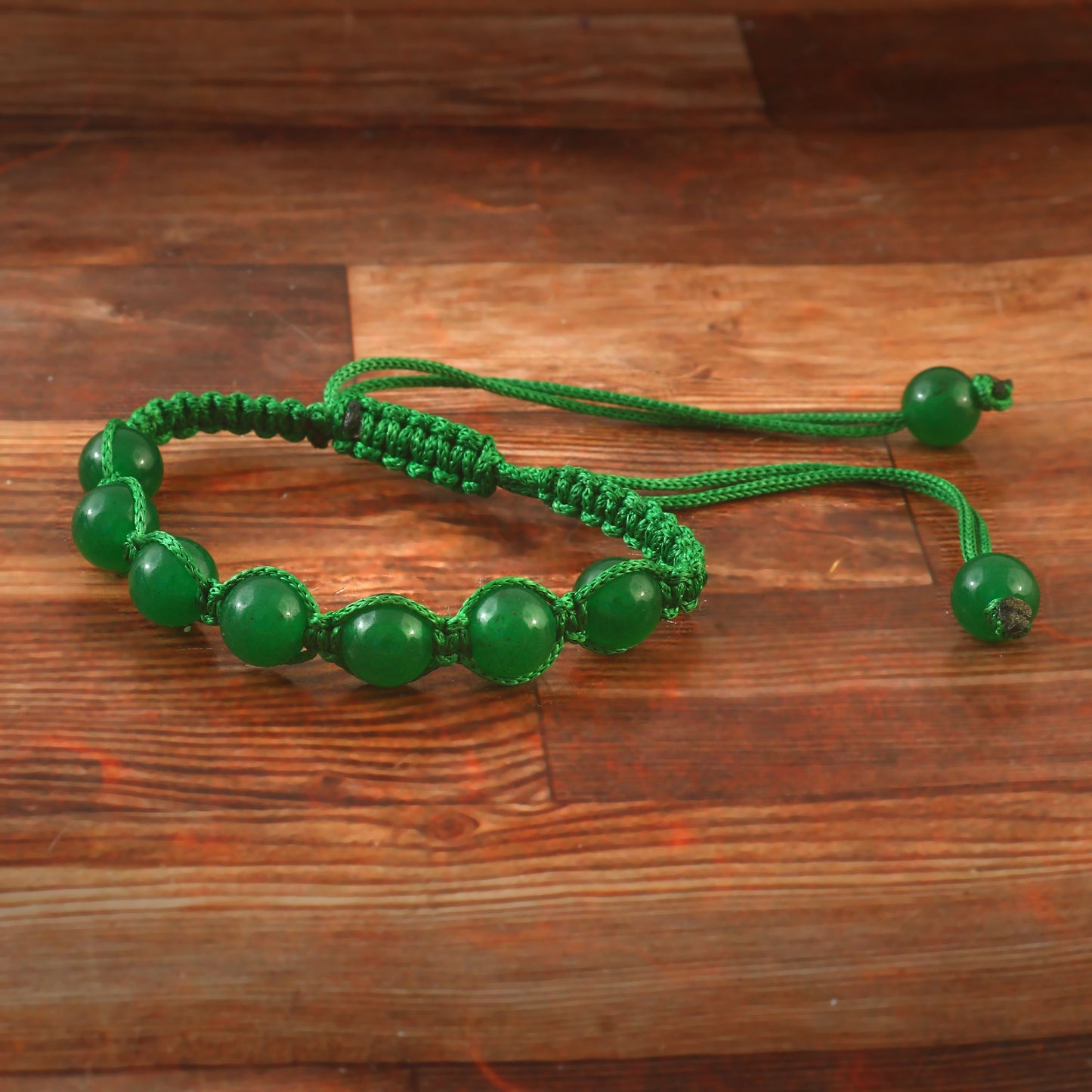 the Prosperity Knot: Green Jade Braided Thread Bracelet for Good Luck